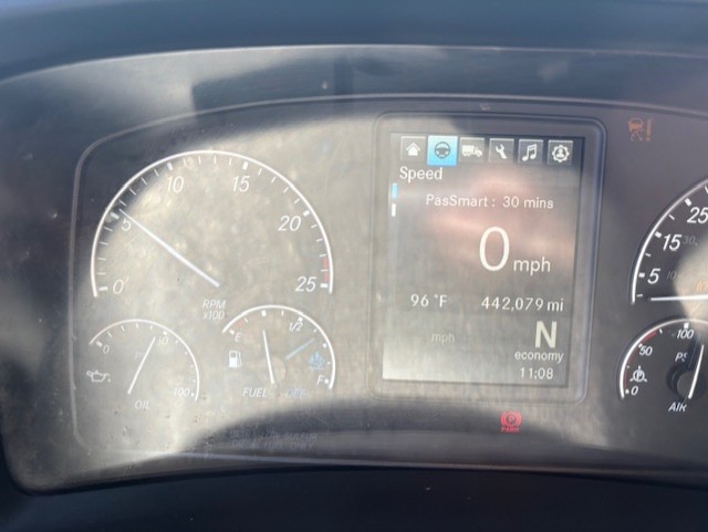 2020 FREIGHTLINER CASCADIA 126SLP - image 15