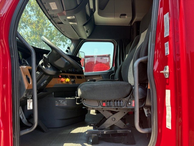 2020 FREIGHTLINER CASCADIA 126SLP - image 15