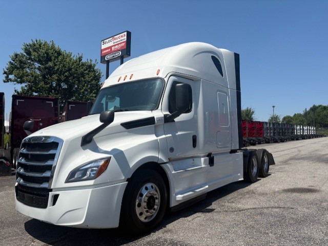 2020 FREIGHTLINER CASCADIA 126SLP - image 1