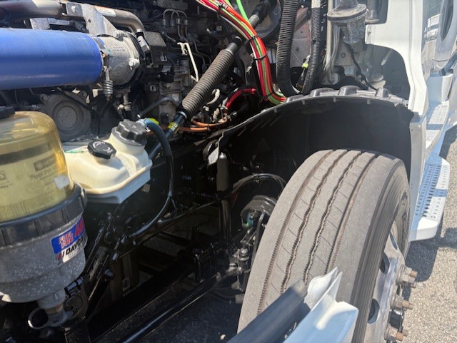 2020 FREIGHTLINER CASCADIA 126SLP - image 13