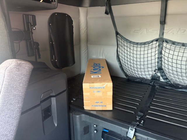 2020 FREIGHTLINER CASCADIA 126SLP - image 17