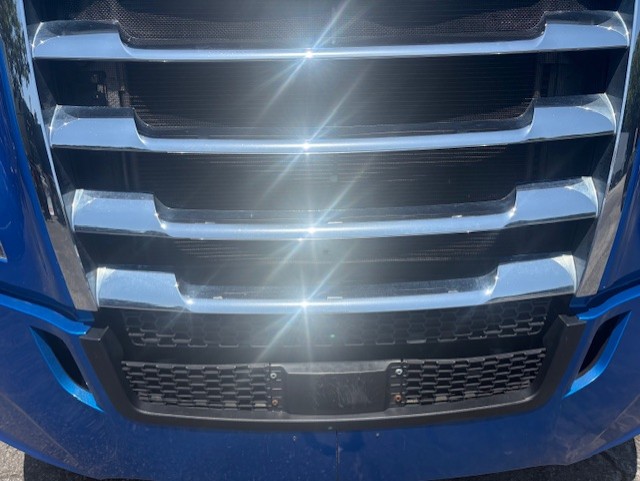 2020 FREIGHTLINER CASCADIA 126SLP - image 9