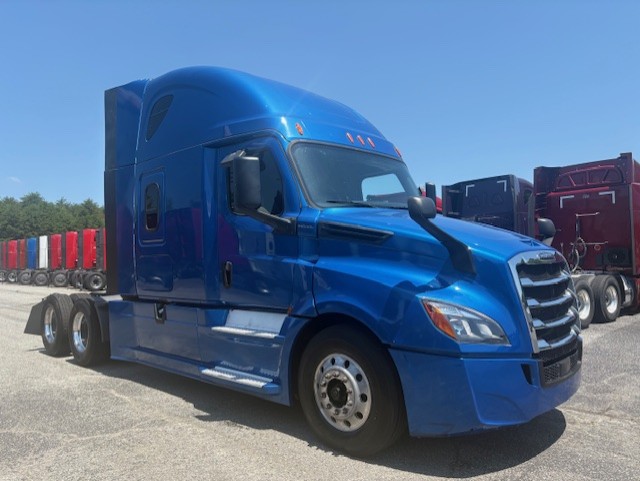 2020 FREIGHTLINER CASCADIA 126SLP - image 7