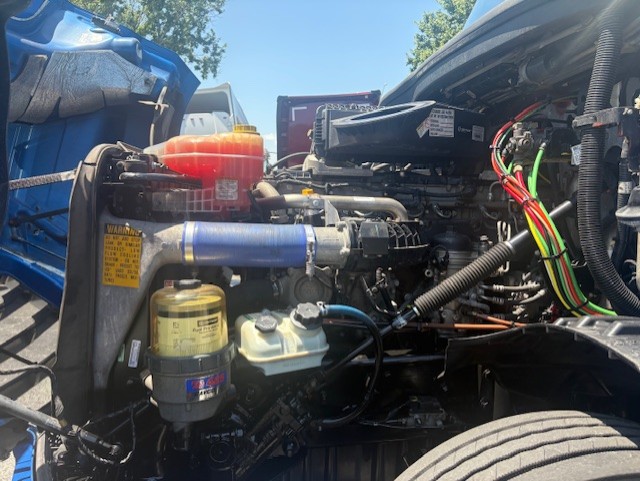 2020 FREIGHTLINER CASCADIA 126SLP - image 11