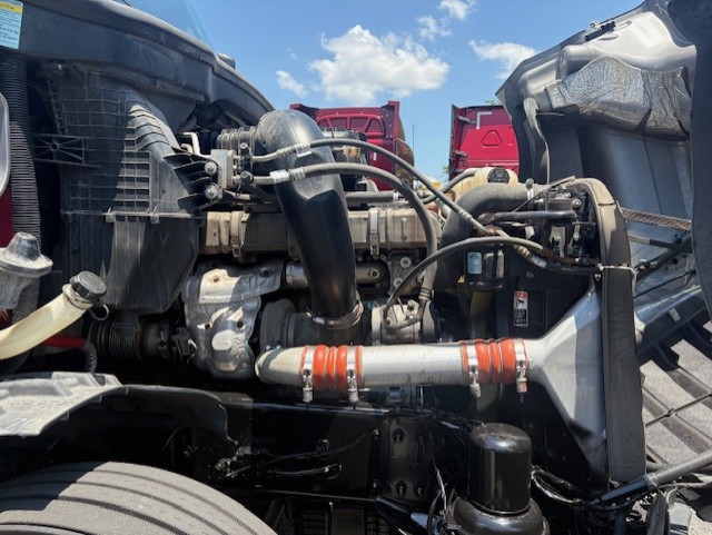 2021 FREIGHTLINER CASCADIA 126SLP - image 12