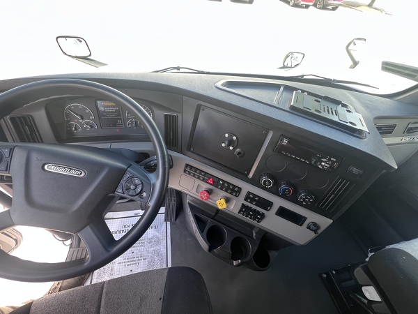 FREIGHTLINER CASCADIA 126SLP 2022
