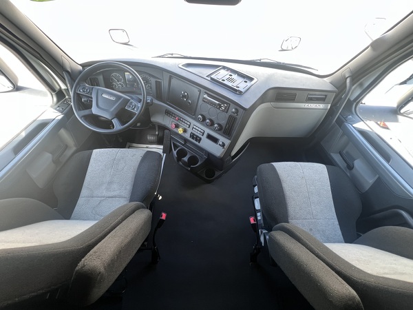FREIGHTLINER CASCADIA 126SLP 2022