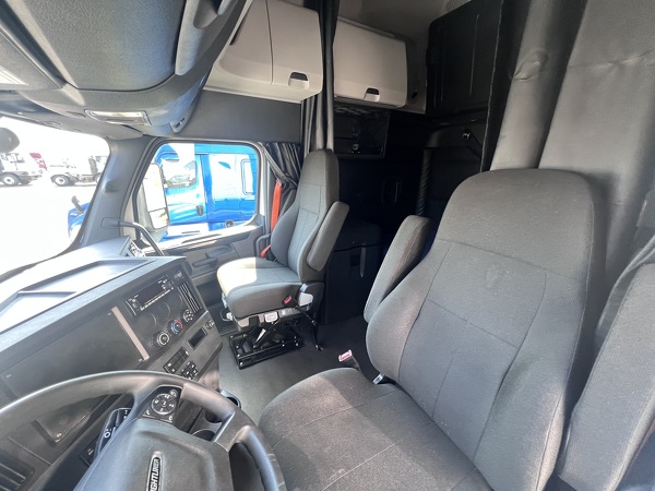 FREIGHTLINER CASCADIA 126SLP 2023