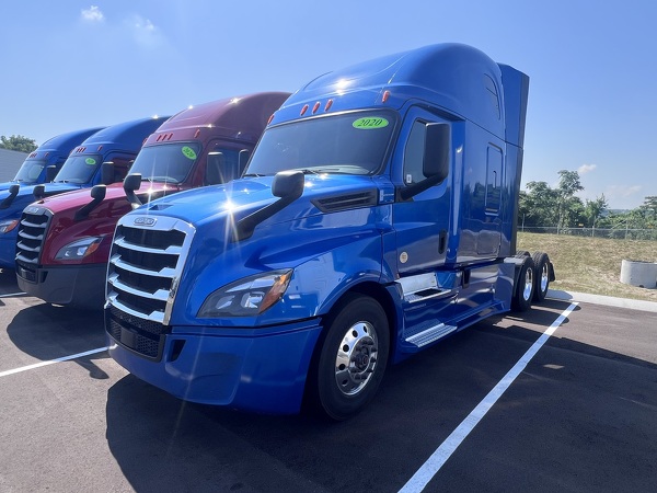 FREIGHTLINER CASCADIA 126SLP 2020