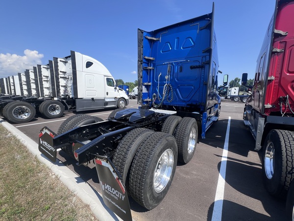 FREIGHTLINER CASCADIA 126SLP 2020