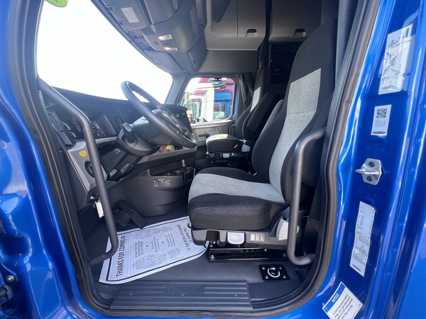 FREIGHTLINER CASCADIA 126SLP 2020