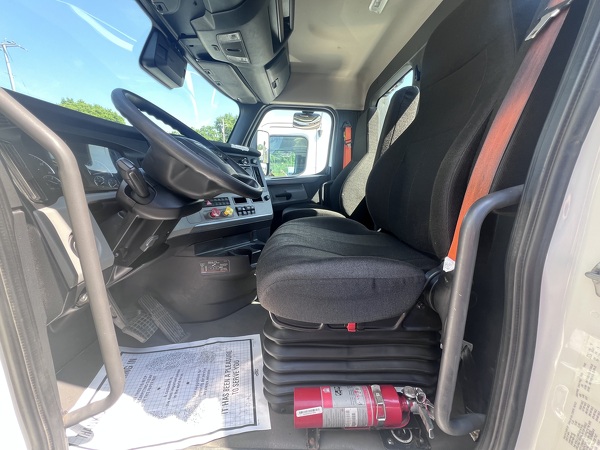FREIGHTLINER CASCADIA 126DC 2021