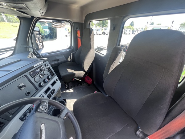 FREIGHTLINER CASCADIA 126DC 2021