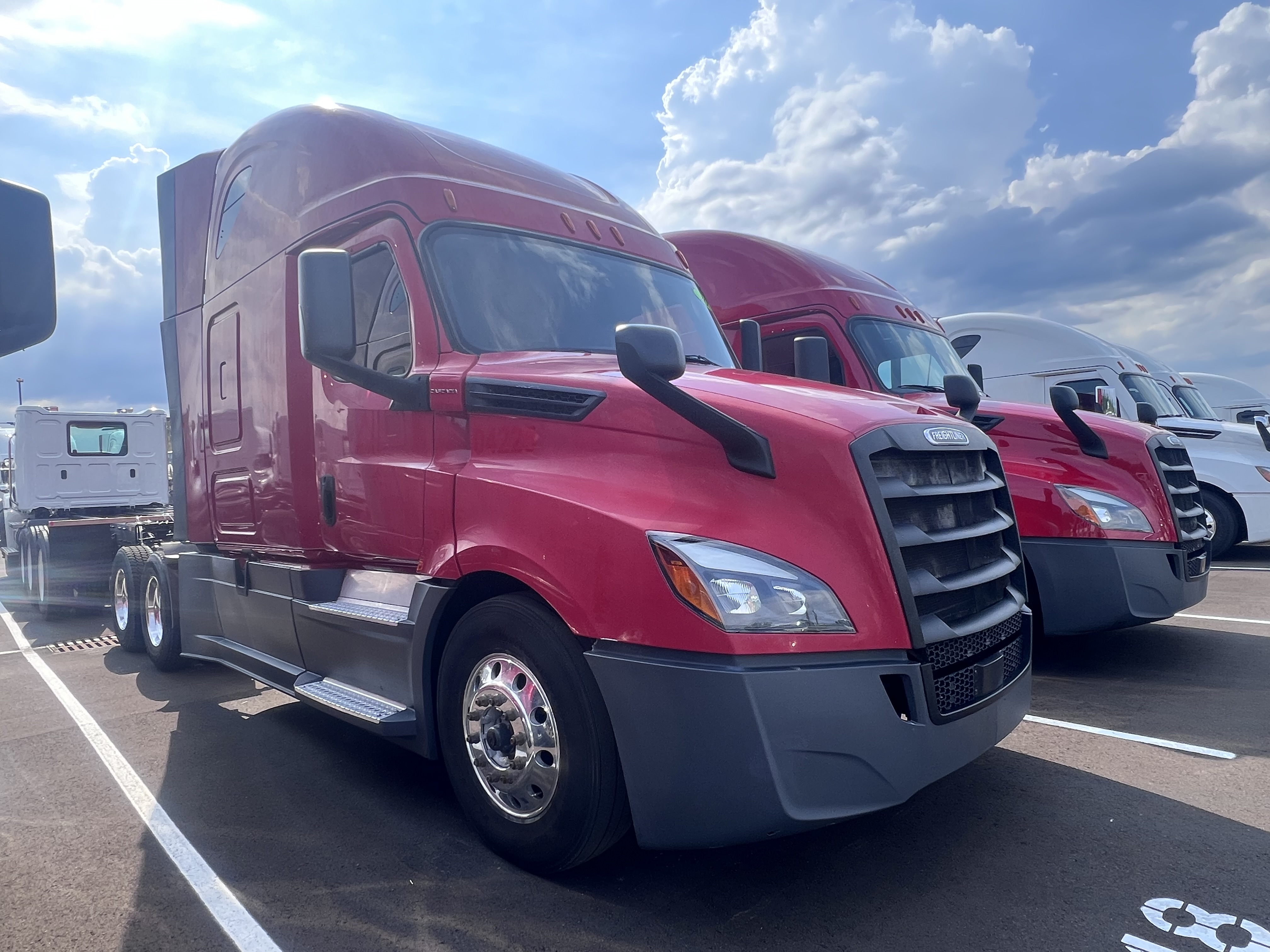 2020 FREIGHTLINER CASCADIA 126SLP - image 6