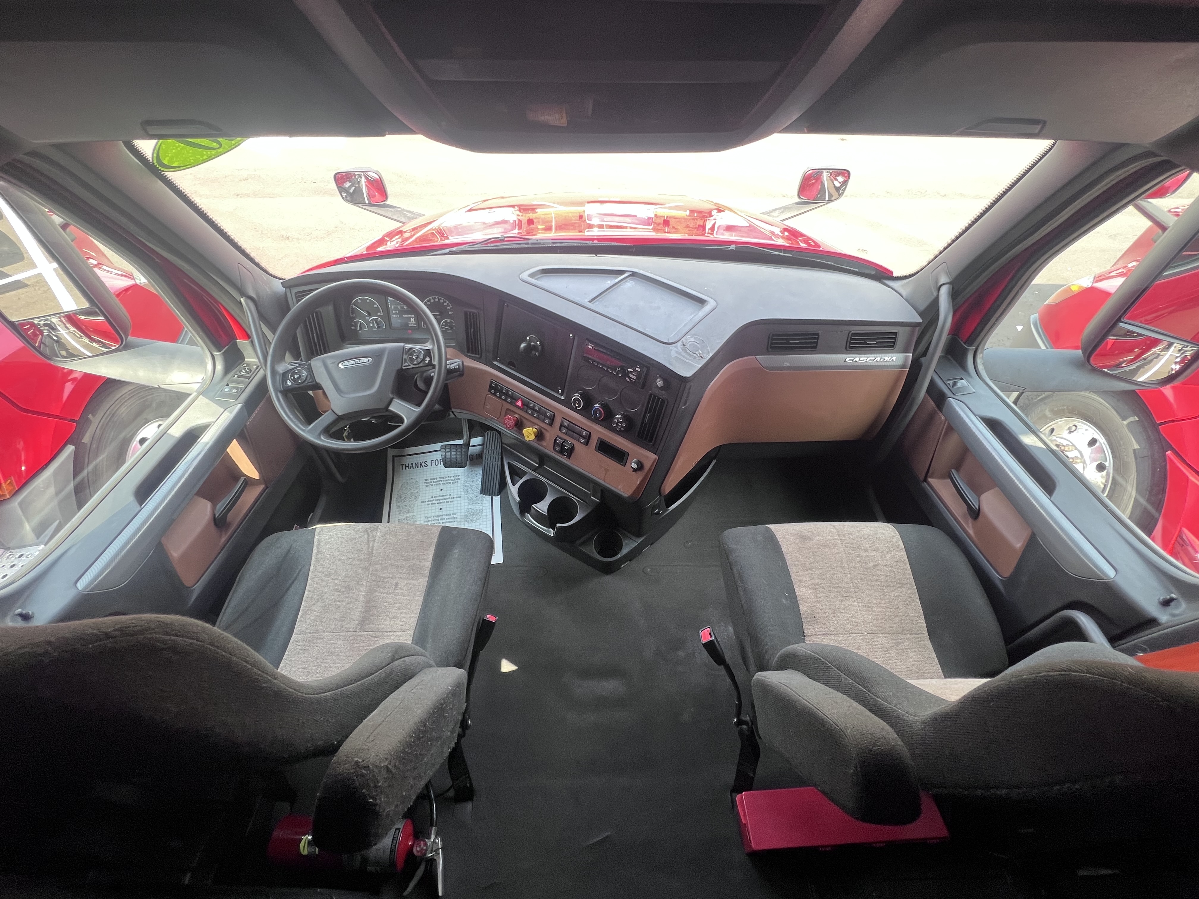 2020 FREIGHTLINER CASCADIA 126SLP - image 13