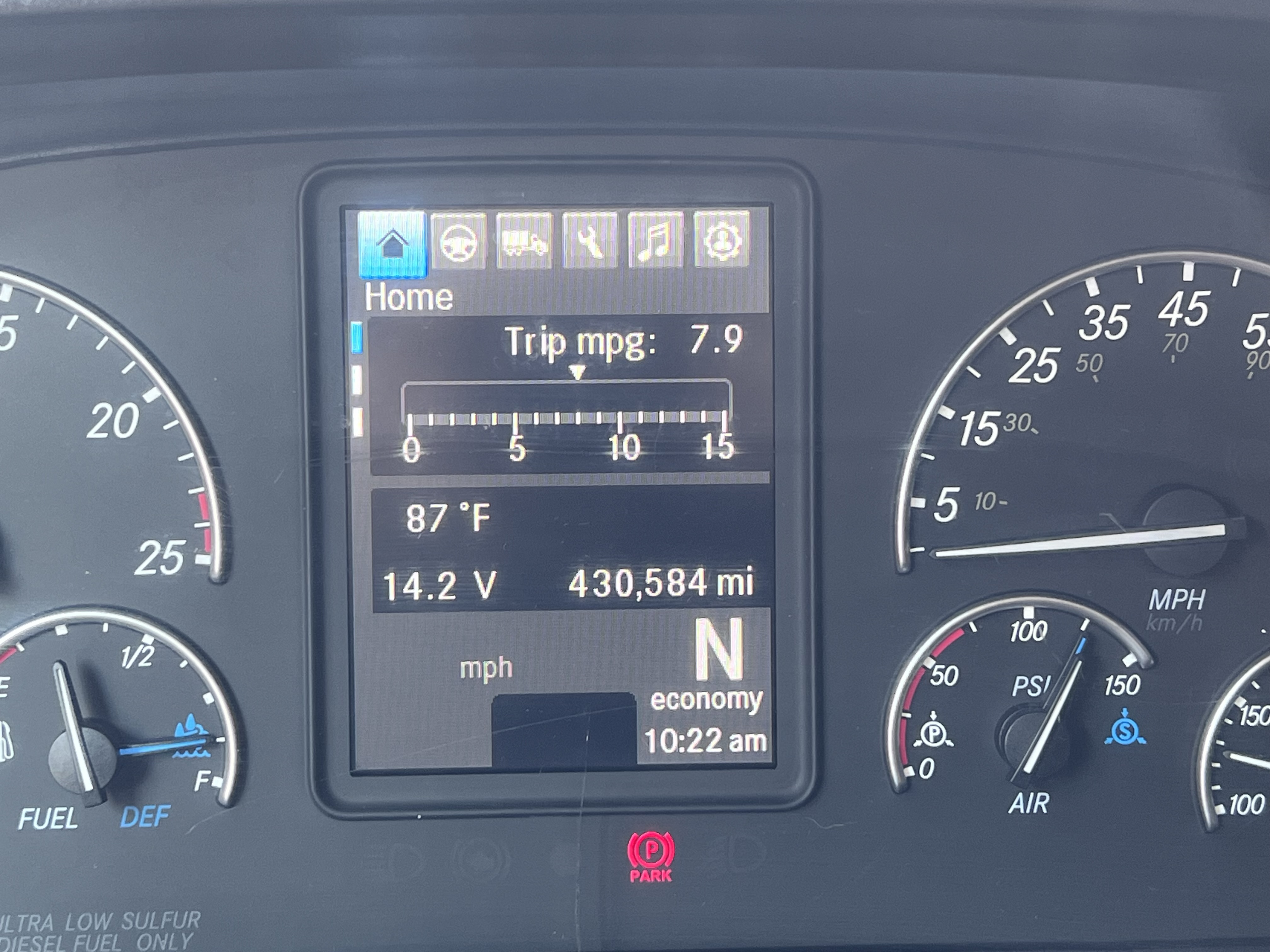 2020 FREIGHTLINER CASCADIA 126SLP - image 7