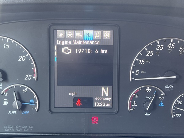 FREIGHTLINER CASCADIA 126SLP 2020