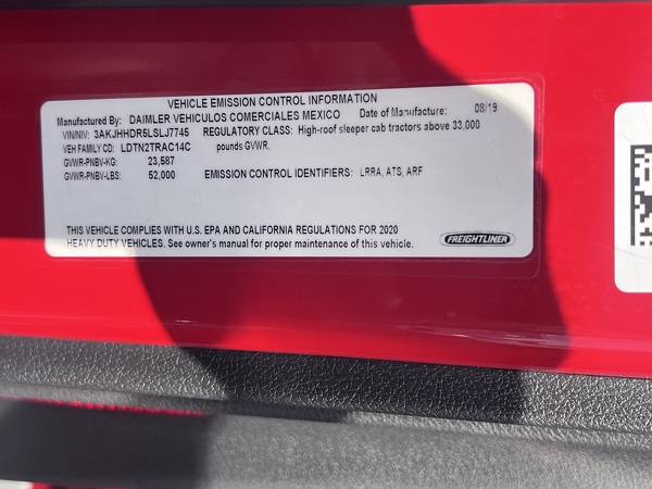 FREIGHTLINER CASCADIA 126SLP 2020