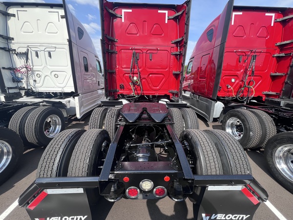 FREIGHTLINER CASCADIA 126SLP 2020