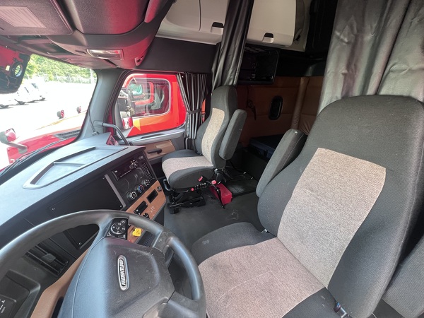 FREIGHTLINER CASCADIA 126SLP 2020