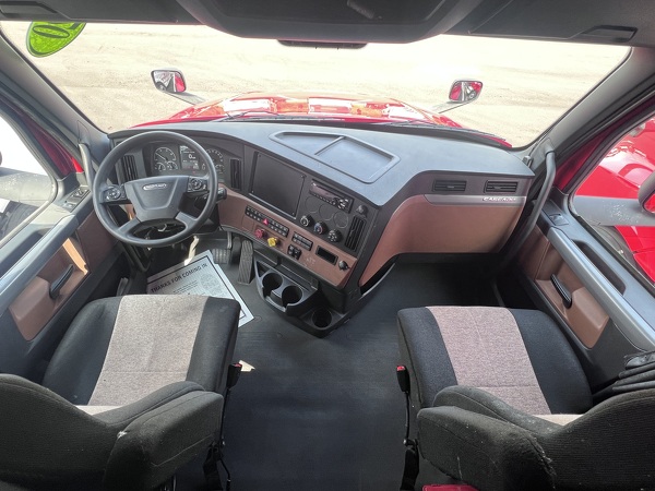 FREIGHTLINER CASCADIA 126SLP 2020