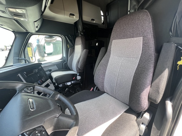 FREIGHTLINER CASCADIA 126SLP 2020