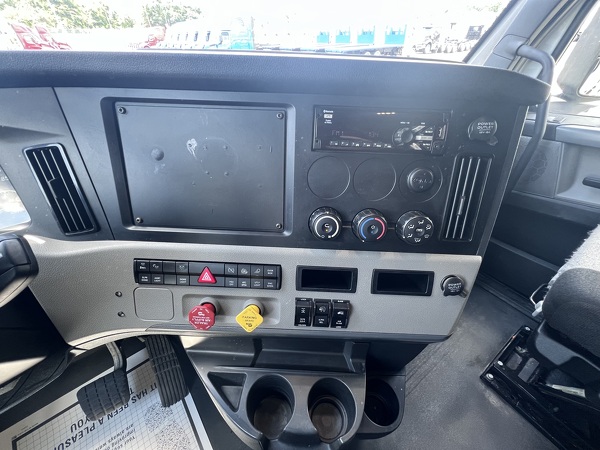 FREIGHTLINER CASCADIA 126SLP 2020