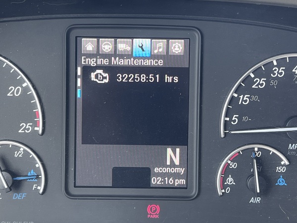 FREIGHTLINER CASCADIA 126SLP 2020