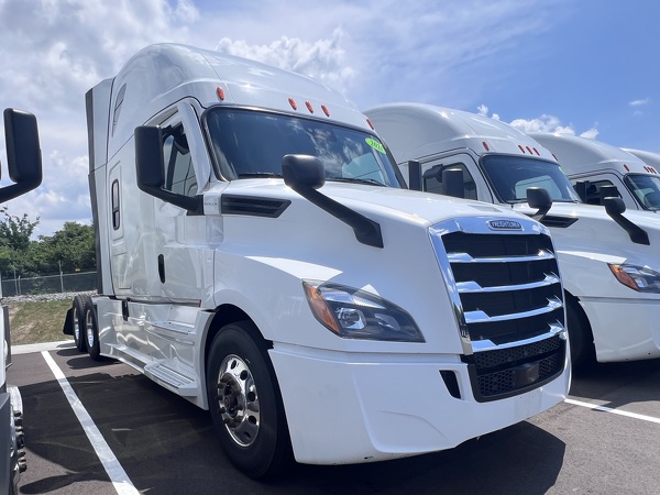 FREIGHTLINER CASCADIA 126SLP 2021