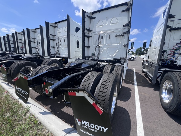 FREIGHTLINER CASCADIA 126SLP 2021