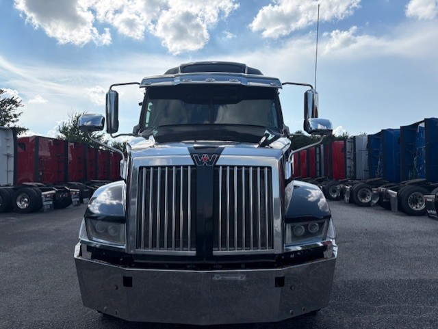 2021 WESTERN STAR 5700ex - image 3