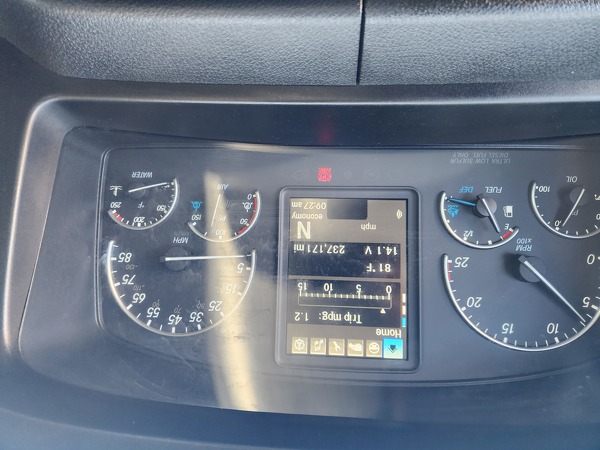 FREIGHTLINER CASCADIA 126SLP 2024