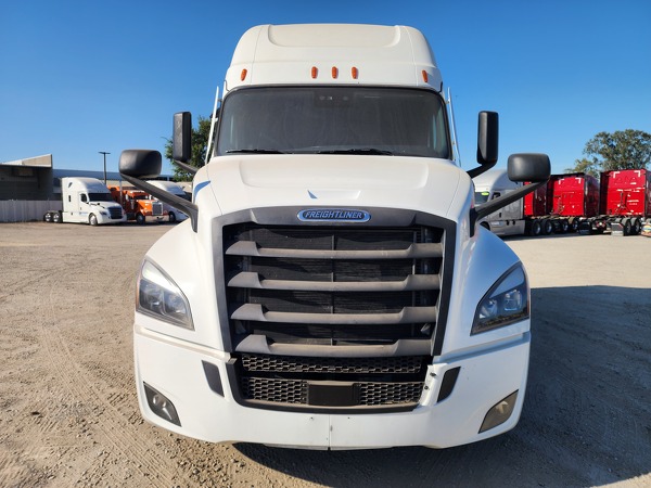 FREIGHTLINER CASCADIA 126SLP 2024