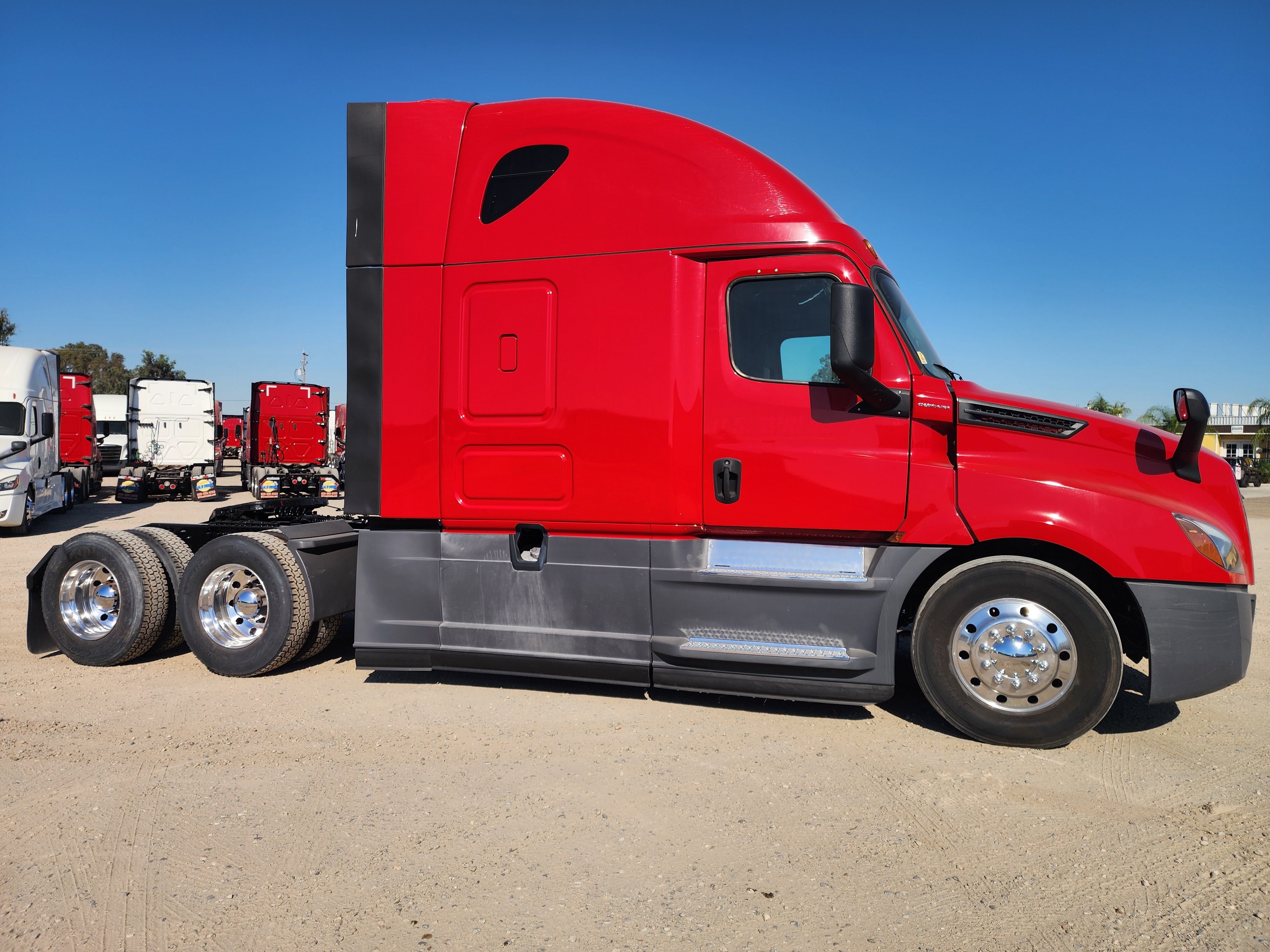 2020 FREIGHTLINER CASCADIA 126SLP - image 5