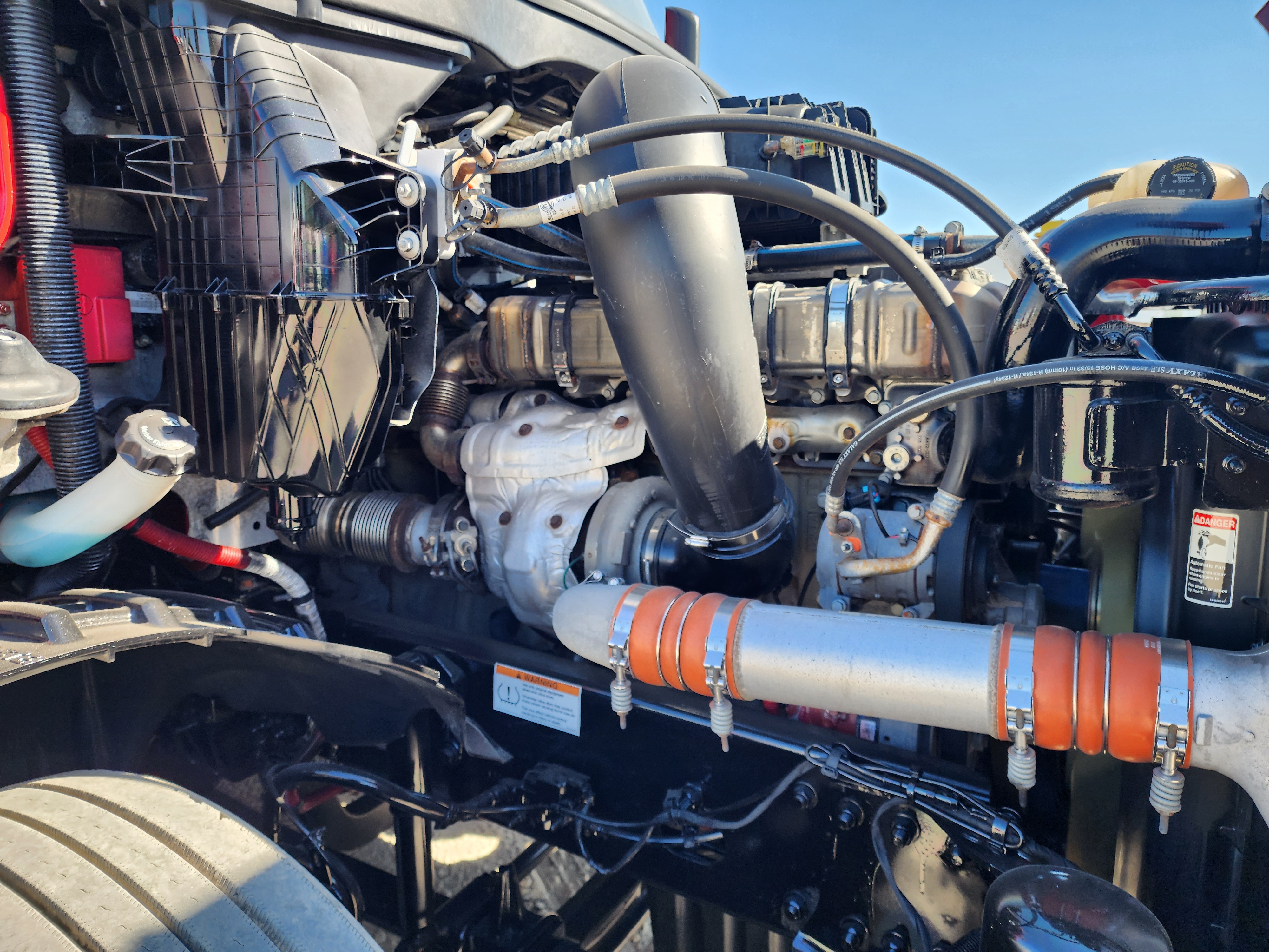 2020 FREIGHTLINER CASCADIA 126SLP - image 8