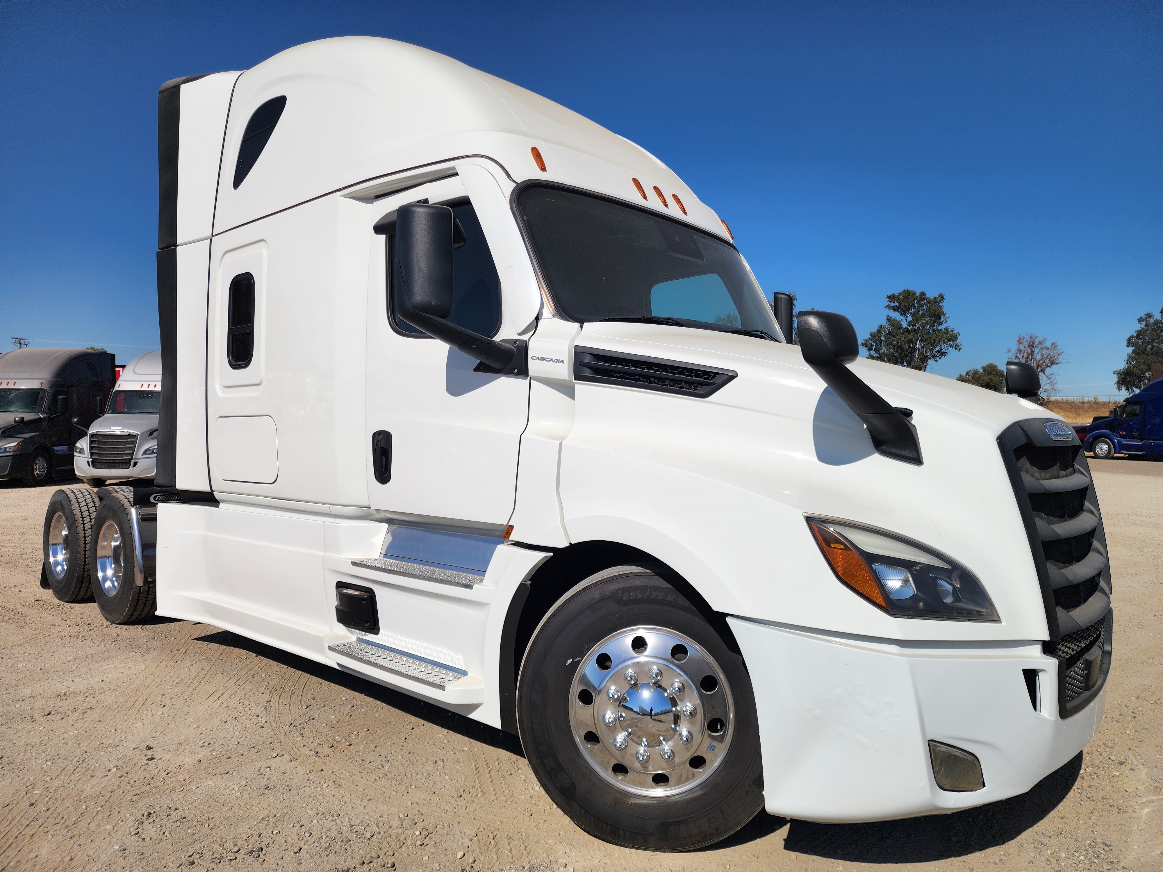 2024 FREIGHTLINER CASCADIA 126SLP - image 11
