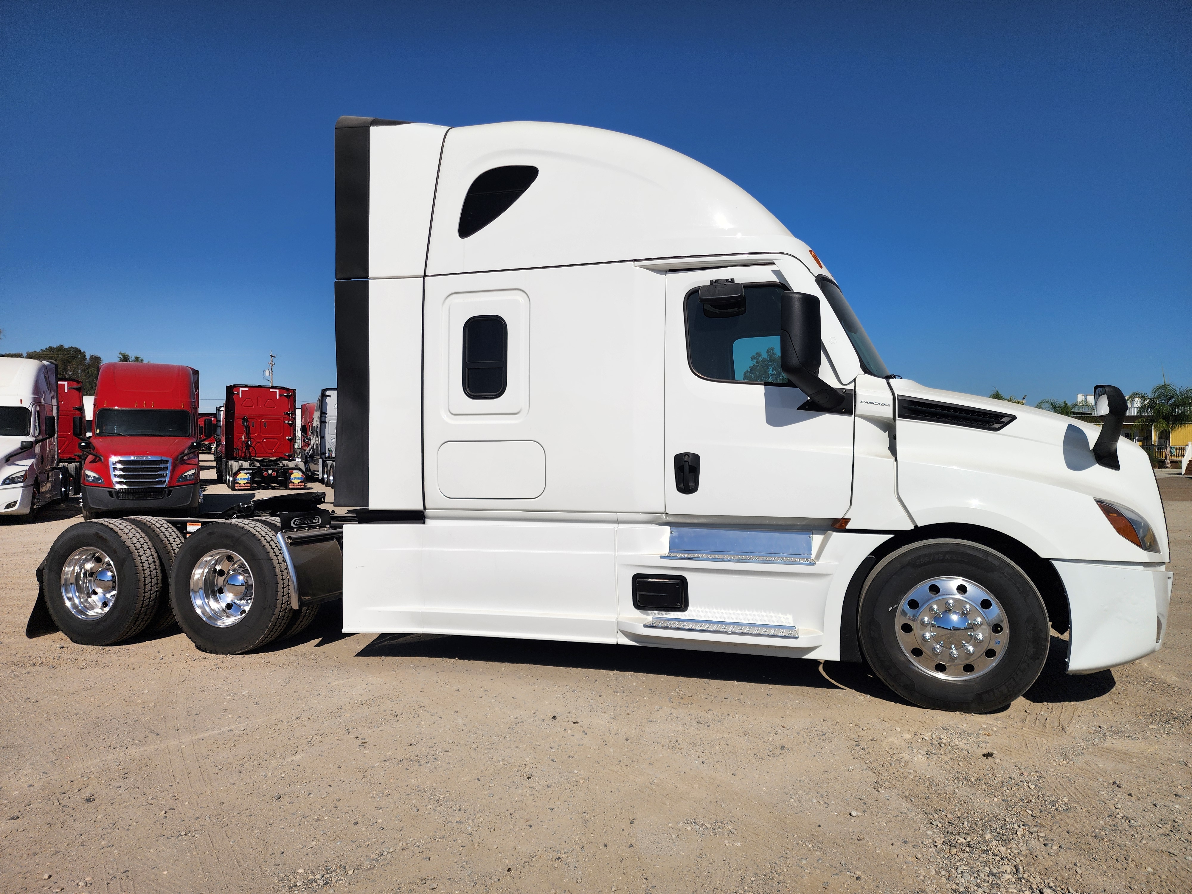 2024 FREIGHTLINER CASCADIA 126SLP - image 9