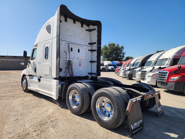 FREIGHTLINER CASCADIA 126SLP 2024