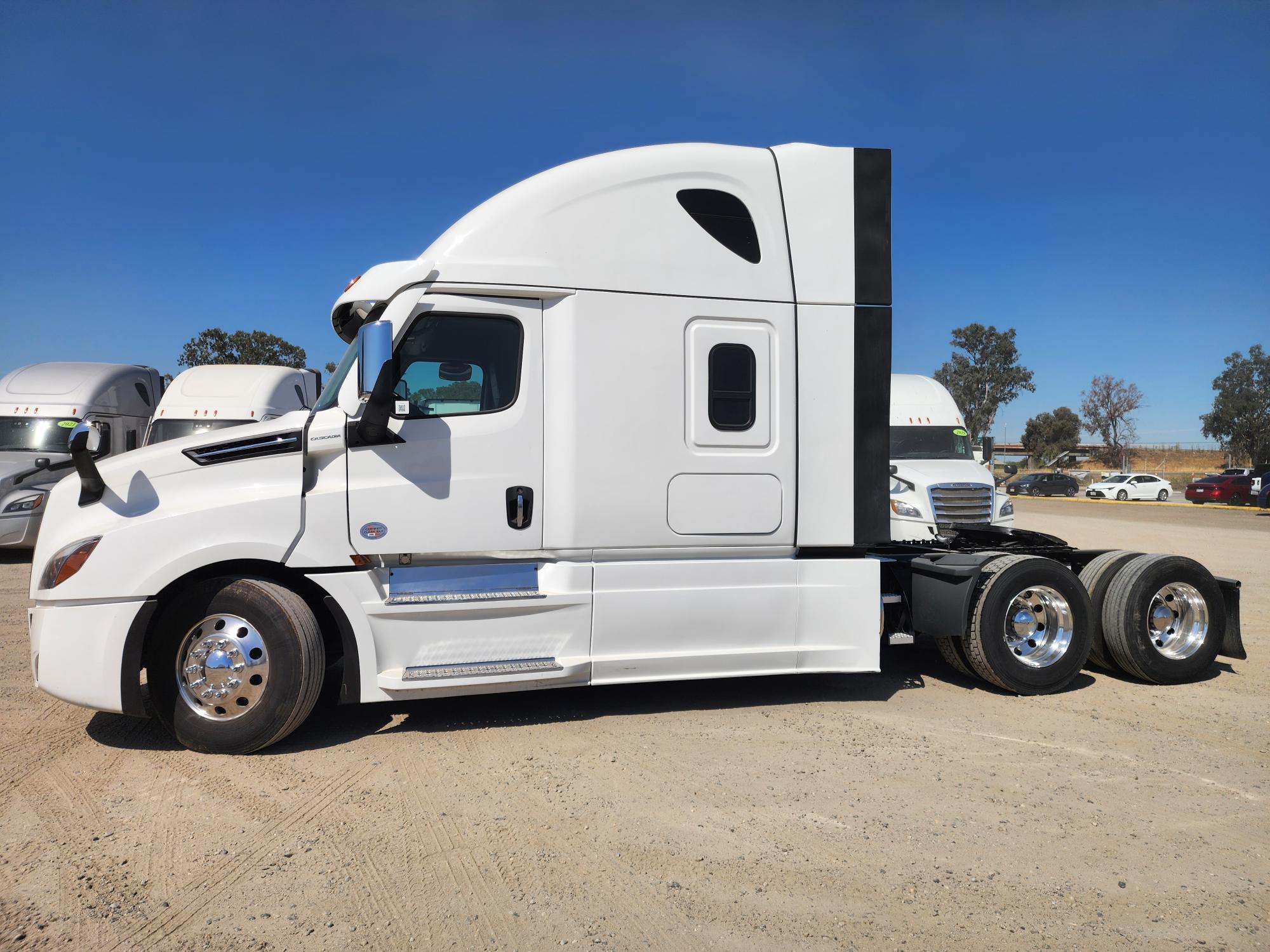 2024 FREIGHTLINER CASCADIA 126SLP - image 3
