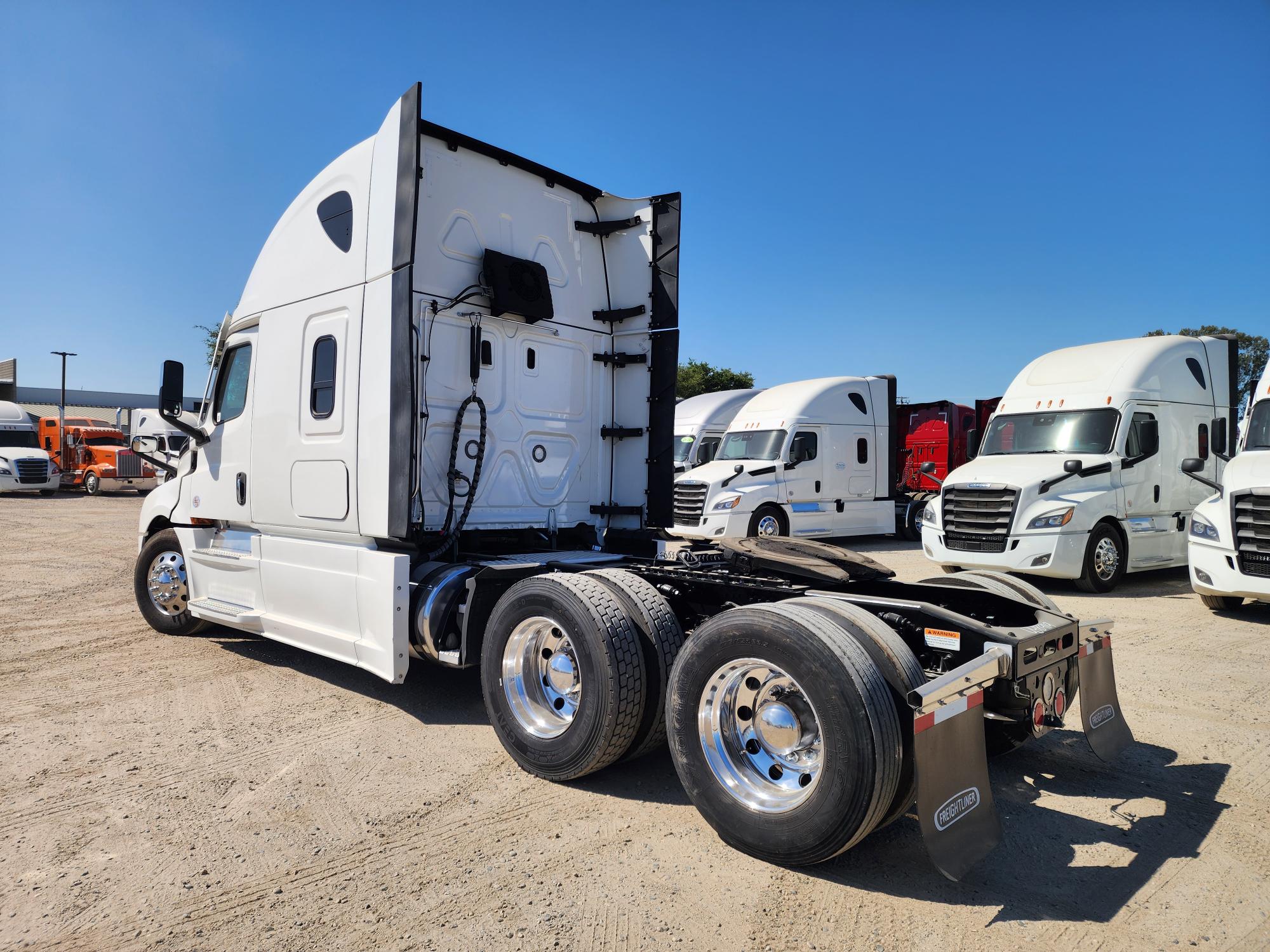 2024 FREIGHTLINER CASCADIA 126SLP - image 4