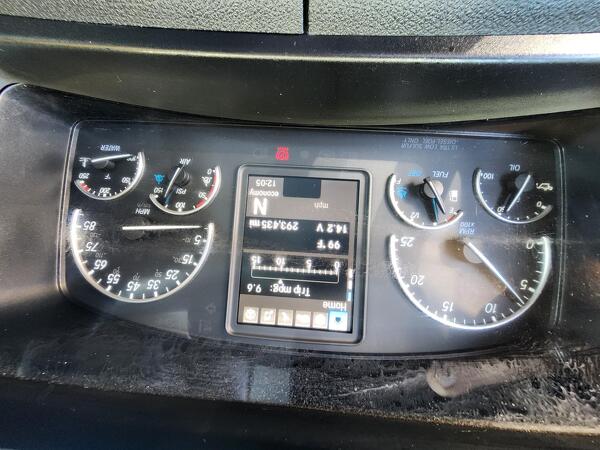 FREIGHTLINER CASCADIA 126SLP 2024