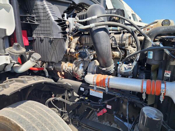 FREIGHTLINER CASCADIA 126SLP 2024
