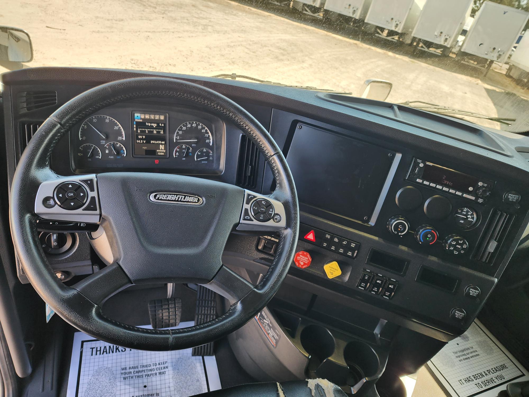 2024 FREIGHTLINER CASCADIA 126SLP - image 17