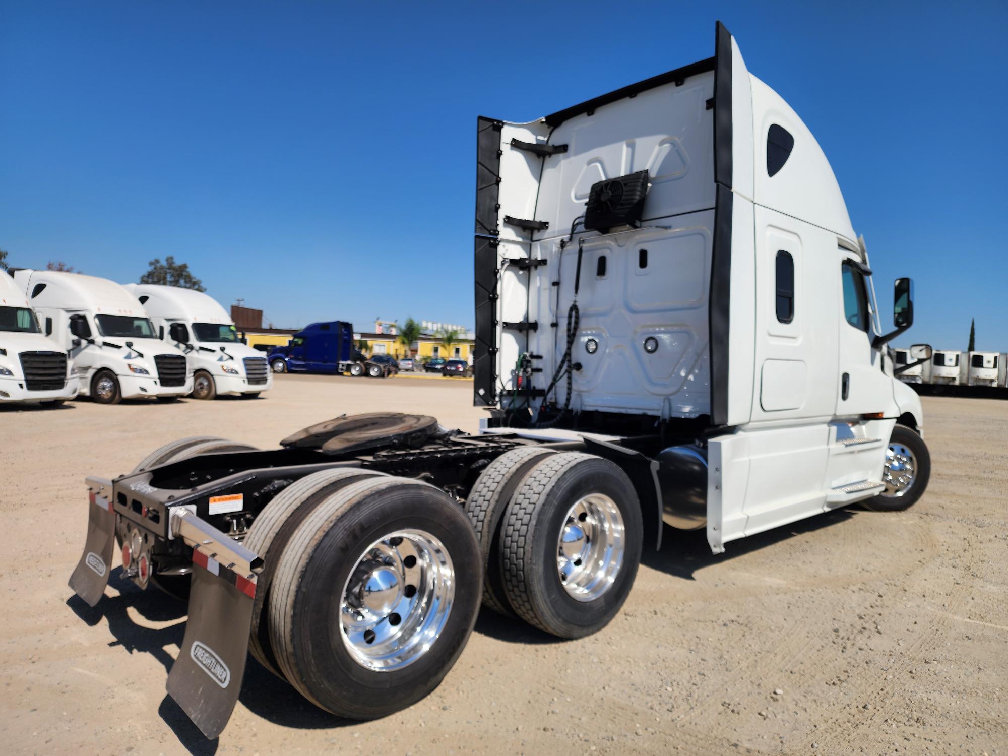 2024 FREIGHTLINER CASCADIA 126SLP - image 5