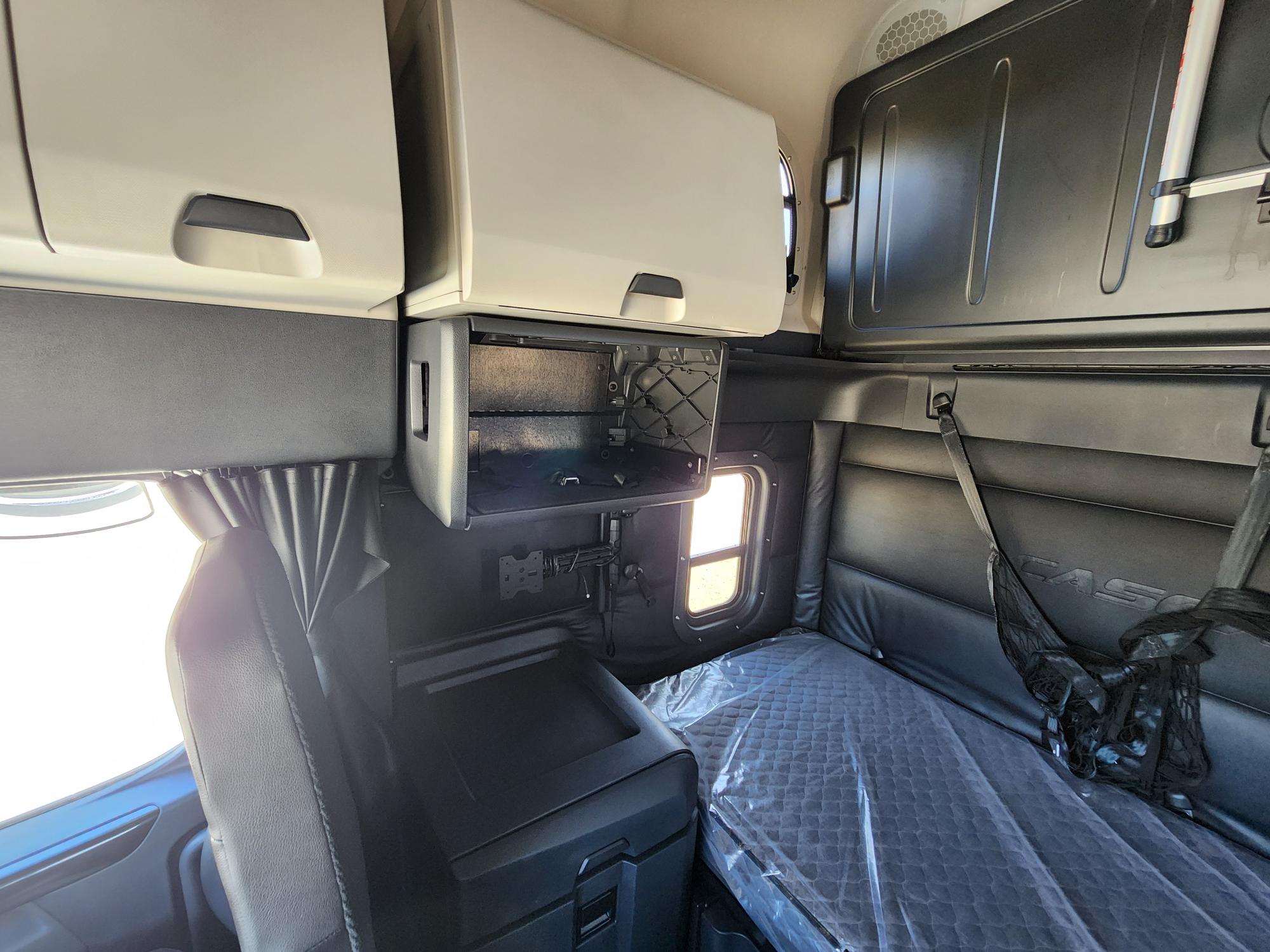 2024 FREIGHTLINER CASCADIA 126SLP - image 19