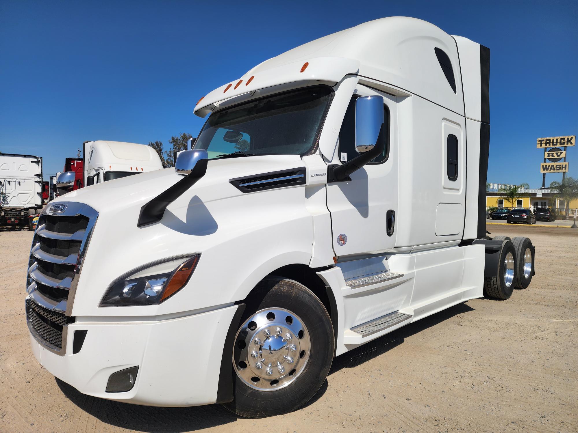 2024 FREIGHTLINER CASCADIA 126SLP - image 1