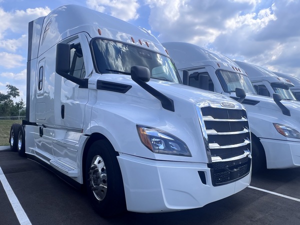 FREIGHTLINER CASCADIA 126SLP 2021