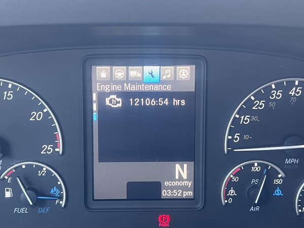 FREIGHTLINER CASCADIA 126SLP 2021