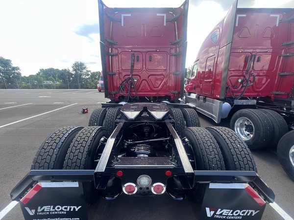 FREIGHTLINER CASCADIA 126SLP 2020