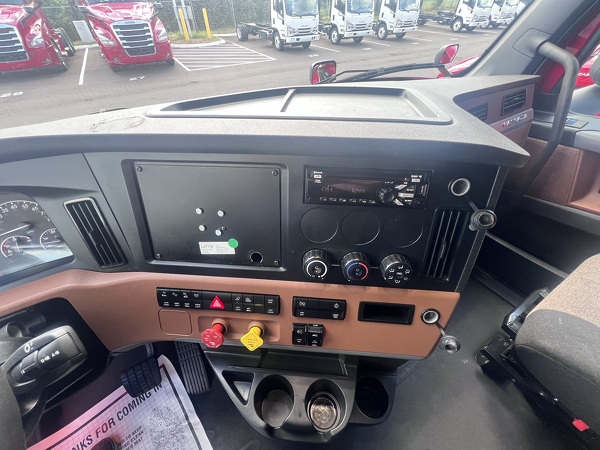 FREIGHTLINER CASCADIA 126SLP 2020